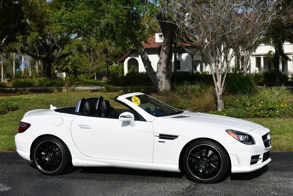 Used 2015 Mercedes-Benz SLK 350 image 8