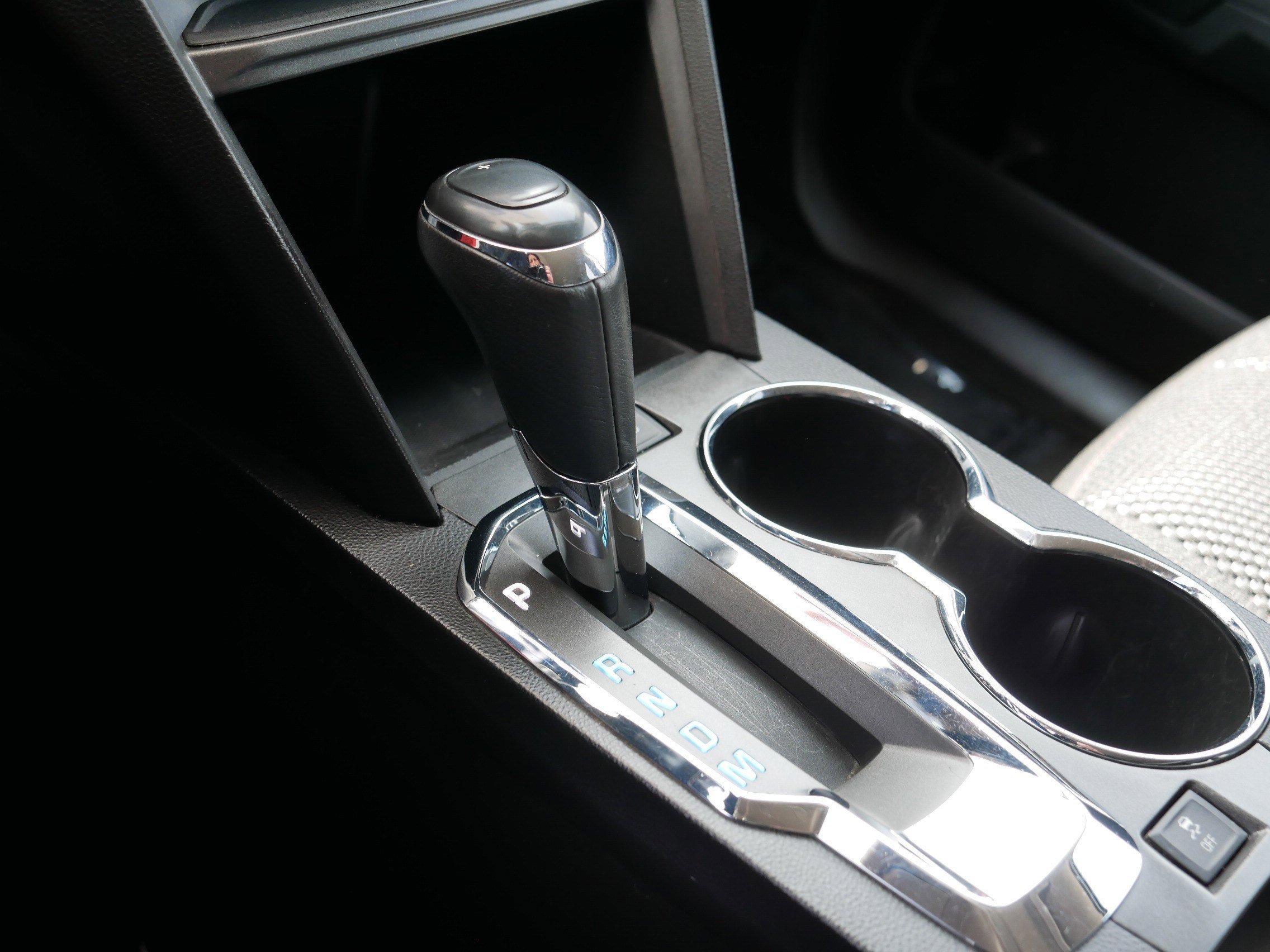 Used 2017 Chevrolet Equinox LT w/ Convenience Package image 24