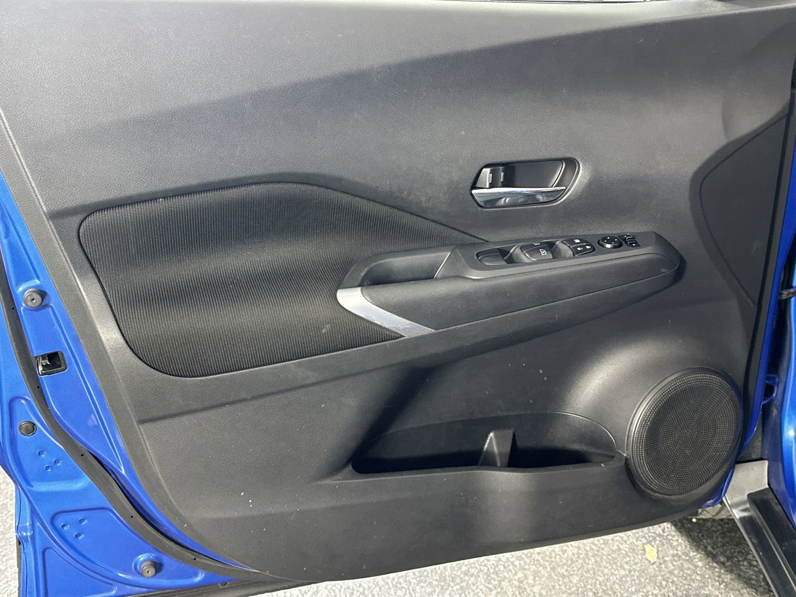 Certified 2021 Nissan Kicks SV image 32