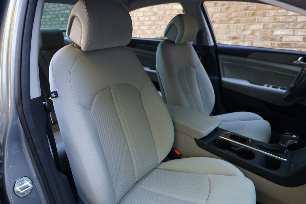 Used 2015 Hyundai Sonata SE w/ Option Group 09 image 25