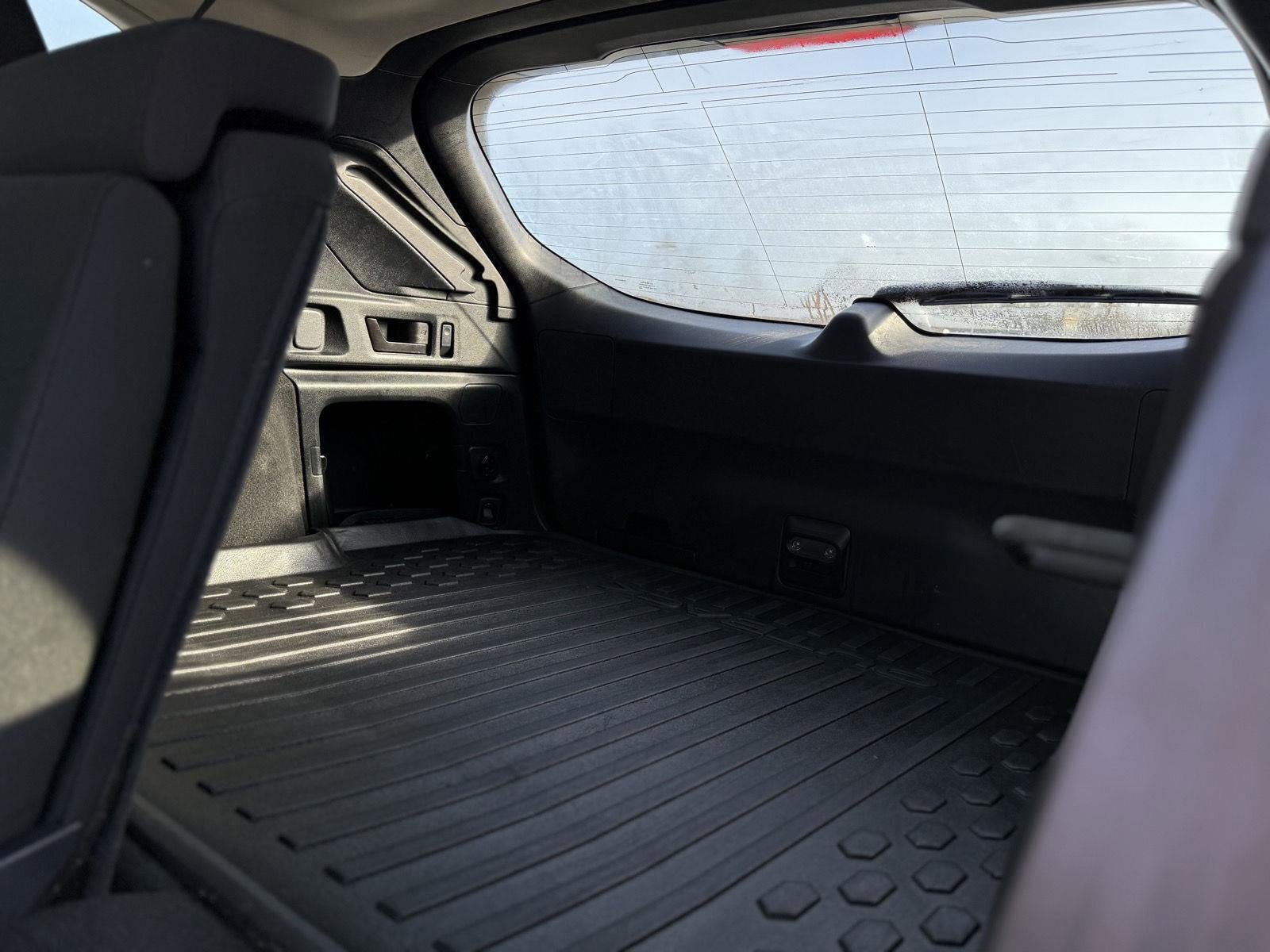 Used 2024 Subaru Outback Premium image 18