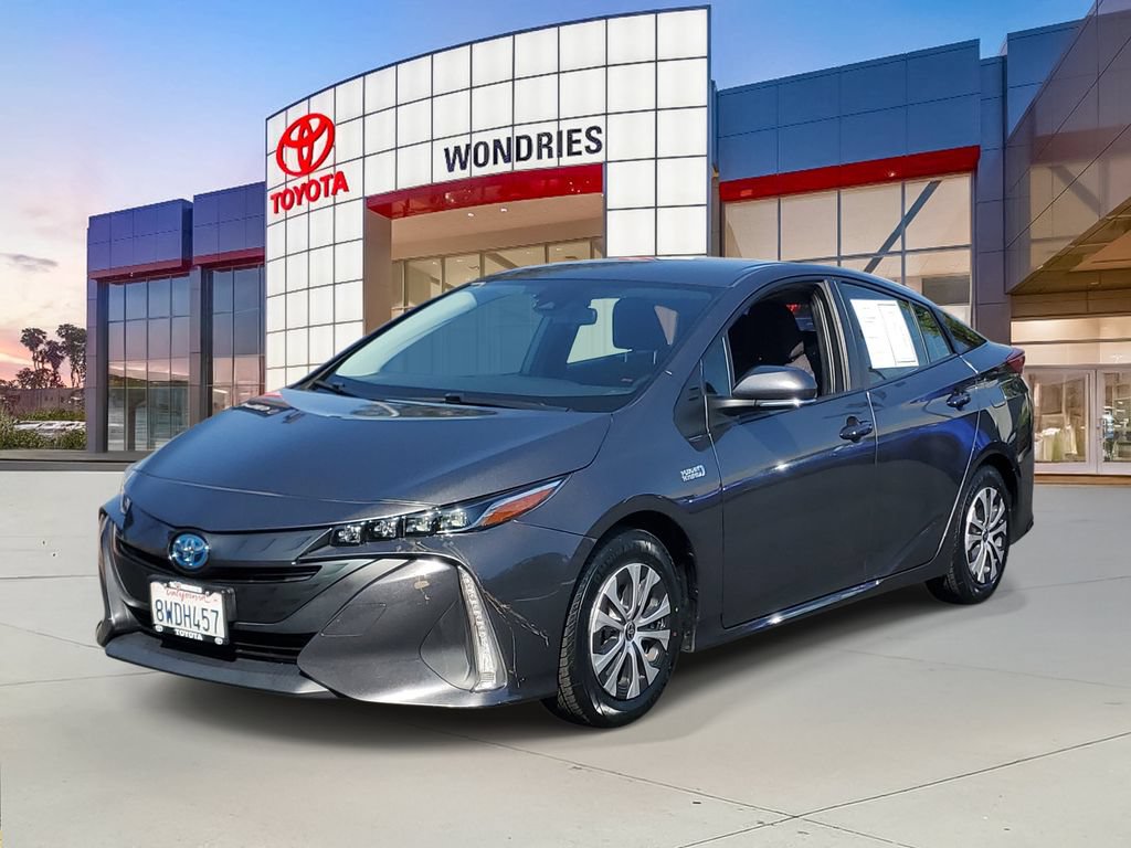 Used 2021 Toyota Prius Prime LE w/ Carpet Mat Package (TMS) FWD image 2