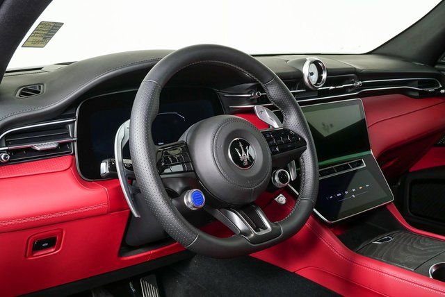New 2026 Maserati Grecale Folgore AWD/4WD image 3