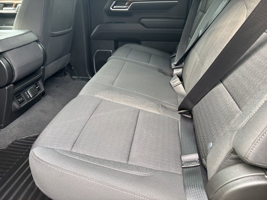 Used 2022 Chevrolet Silverado 1500 LT AWD/4WD image 19