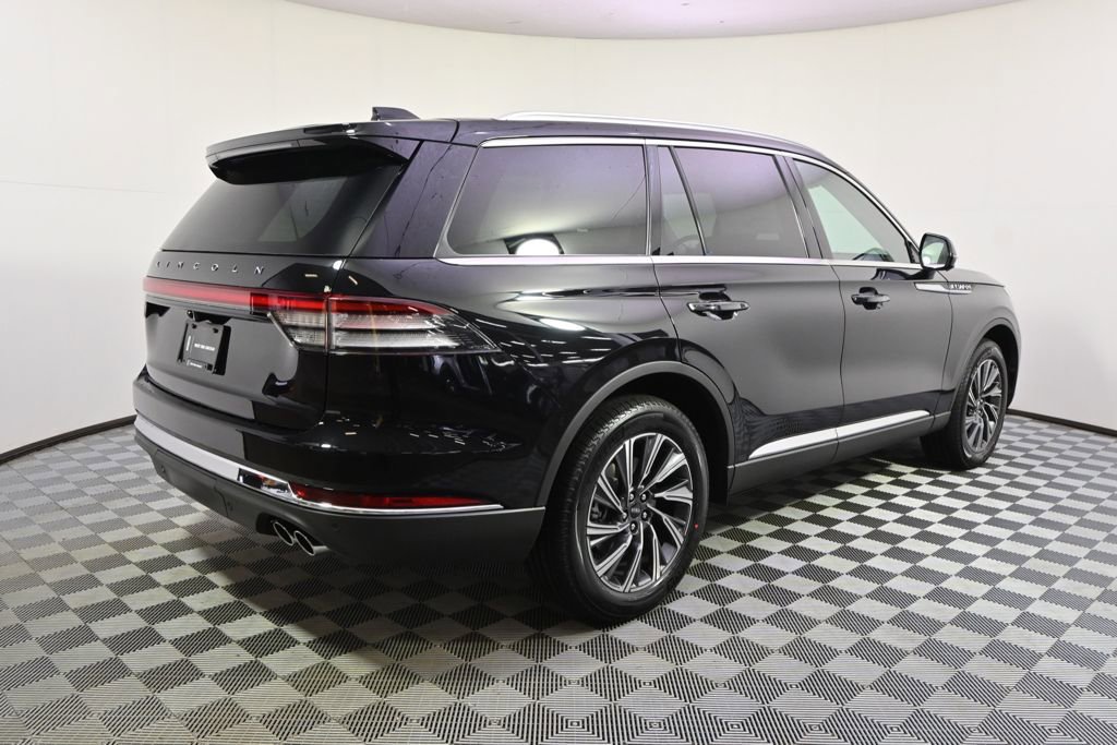New 2026 Lincoln Aviator AWD image 7
