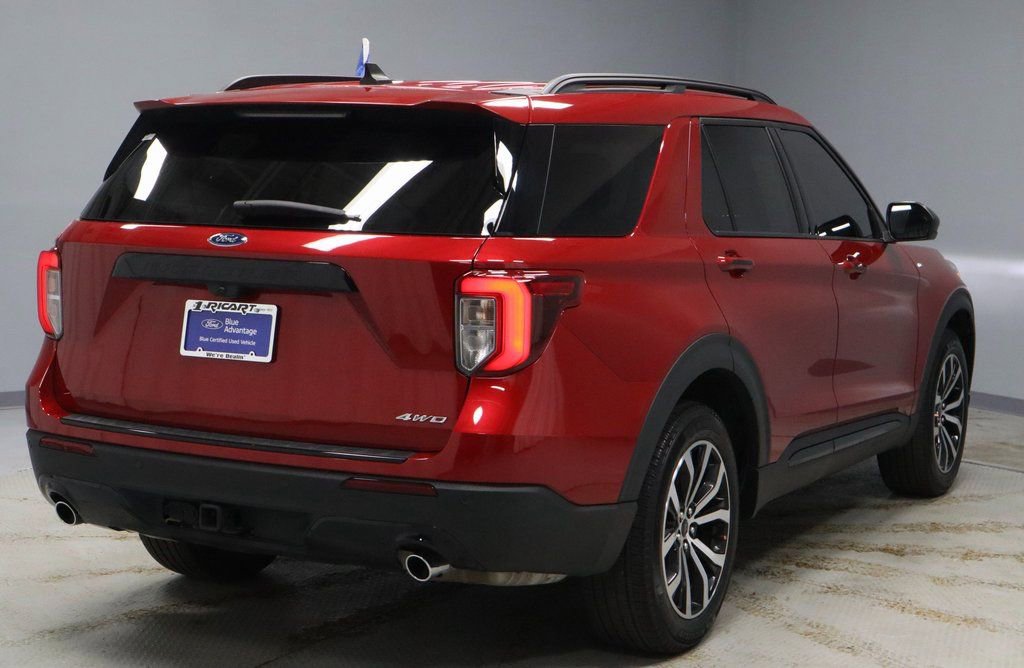 Certified 2024 Ford Explorer ST-Line w/ Class IV Trailer Tow Package image 11