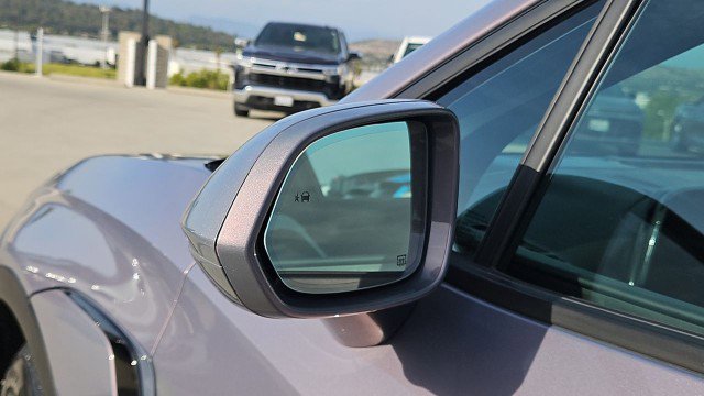 Used 2024 Chevrolet Blazer EV LT image 20