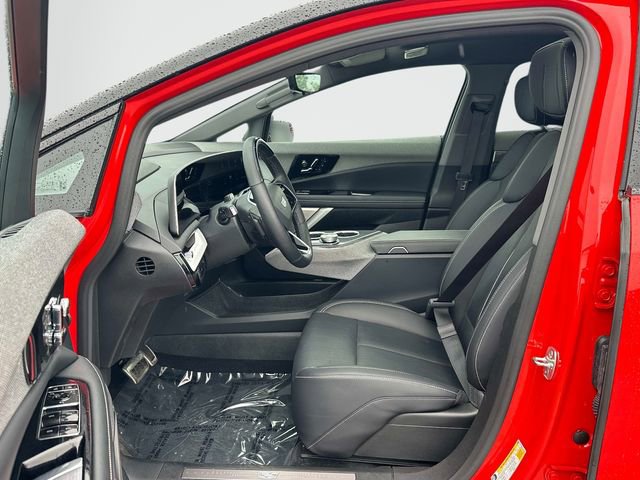 Used 2025 Cadillac Optiq Sport 2 w/ LPO, Floor Liner Package AWD/4WD image 16