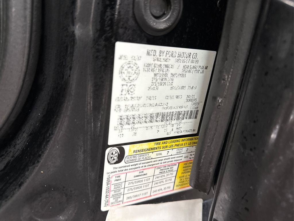 Used 2017 Ford Expedition Platinum image 18