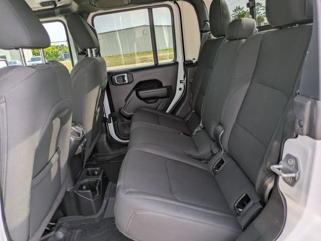 Certified 2023 Jeep Gladiator Sport AWD/4WD image 8