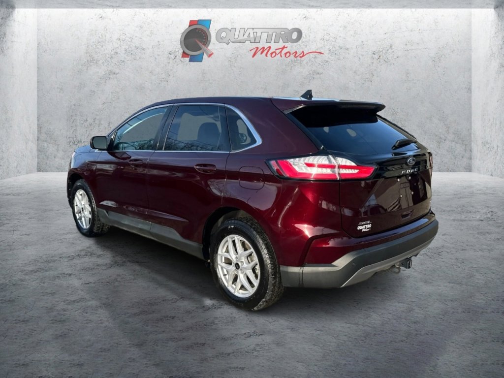 Used 2024 Ford Edge SEL w/ Convenience Package image 3