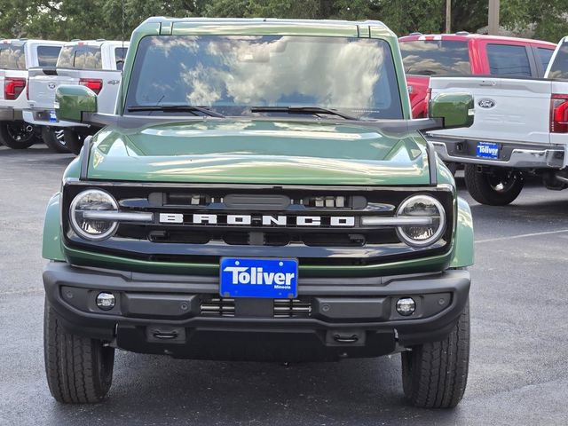 New 2025 Ford Bronco Outer Banks image 3
