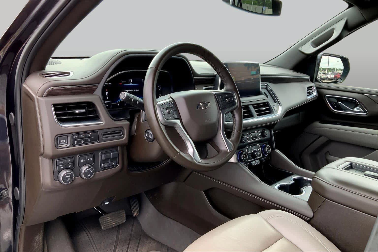 Used 2024 Chevrolet Tahoe Z71 w/ Z71 Off-Road Package AWD/4WD image 16