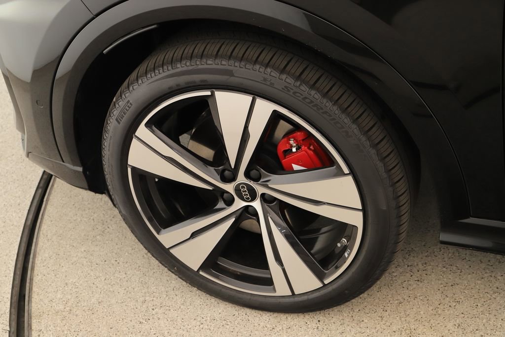 New 2025 Audi SQ5 Premium Plus image 29