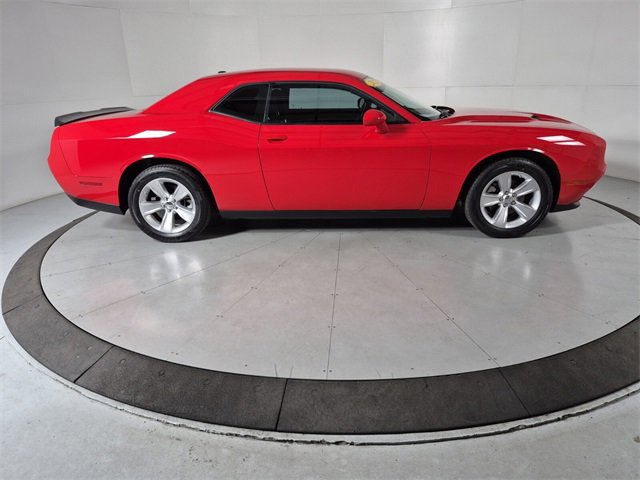 Used 2023 Dodge Challenger SXT image 5