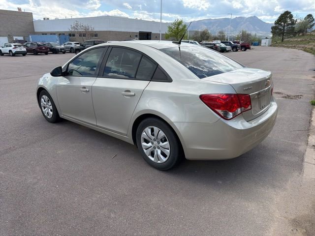 Used 2014 Chevrolet Cruze LS FWD image 3