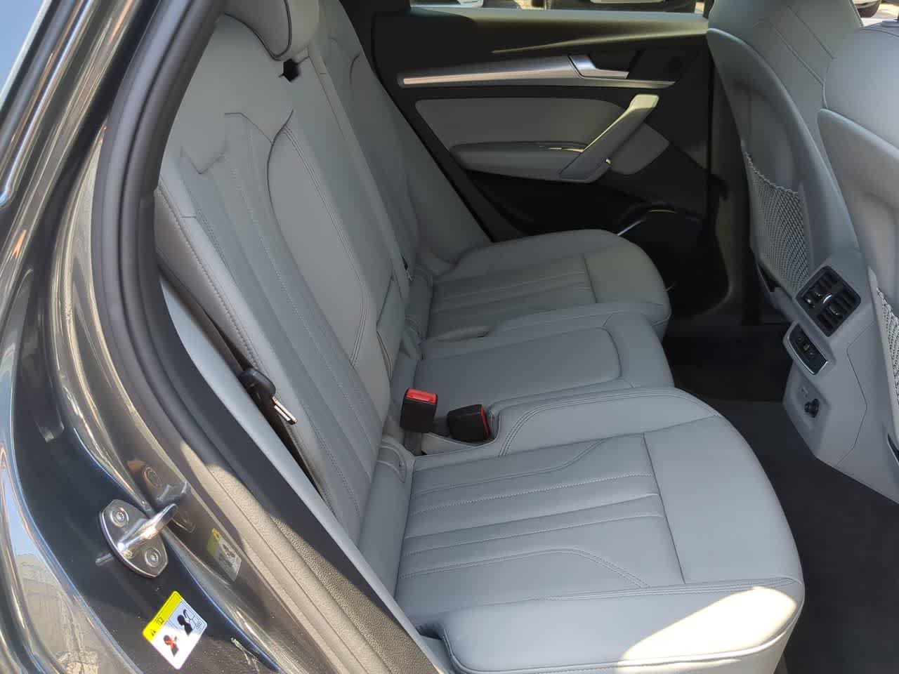 Used 2024 Audi Q5 2.0T Premium w/ Summer of Audi Package AWD/4WD image 21