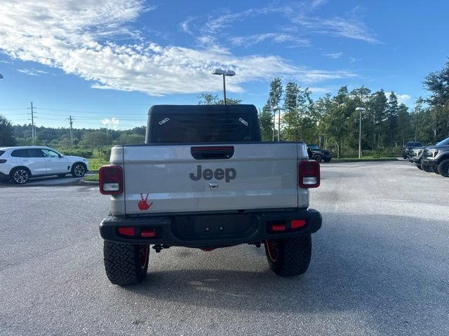 Used 2021 Jeep Gladiator Rubicon AWD/4WD image 5
