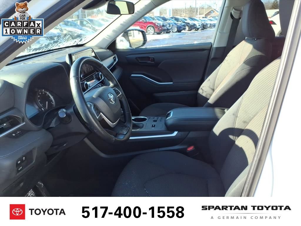 Used 2023 Toyota Highlander LE image 12