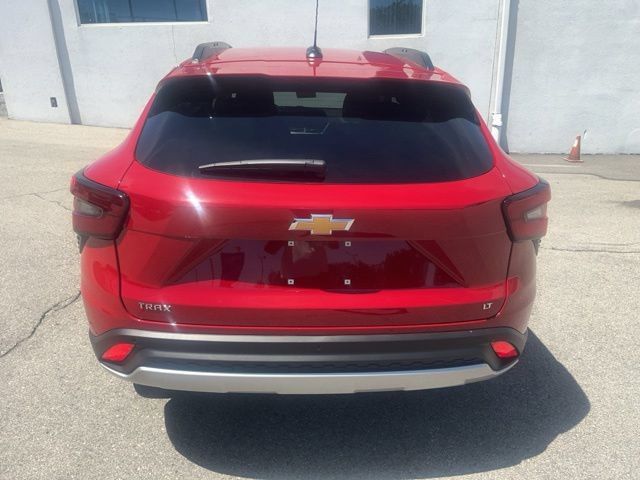 New 2026 Chevrolet Trax LT w/ Driver Confidence Package FWD image 4