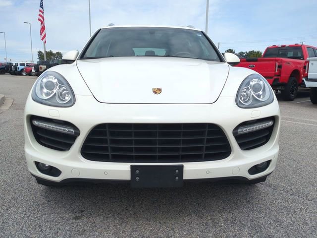 Used 2011 Porsche Cayenne Turbo image 9