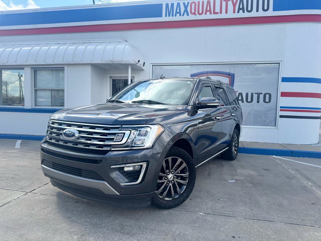 Used 2020 Ford Expedition Limited image 2