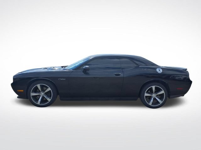 Used 2014 Dodge Challenger R/T RWD image 2