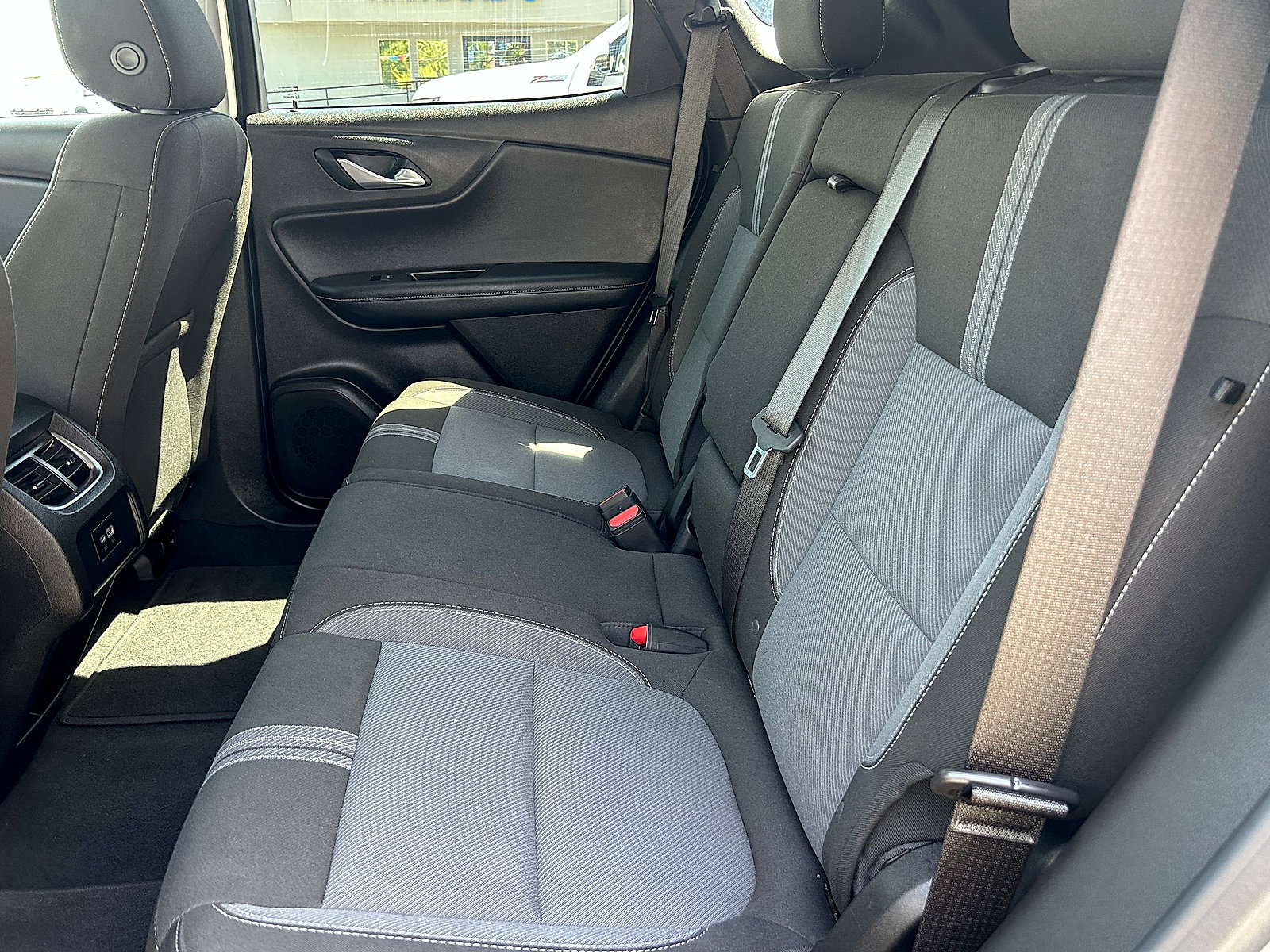 Used 2023 Chevrolet Blazer LT w/ Midnight/Sport Edition FWD image 22