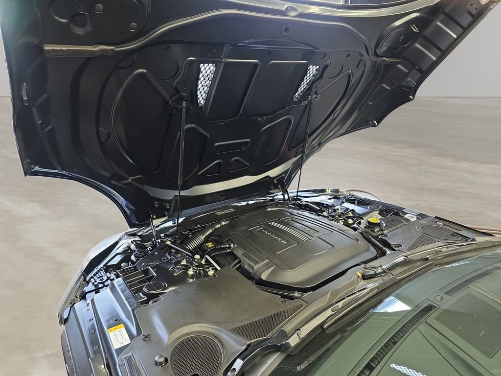 Used 2015 Jaguar F-TYPE S image 25