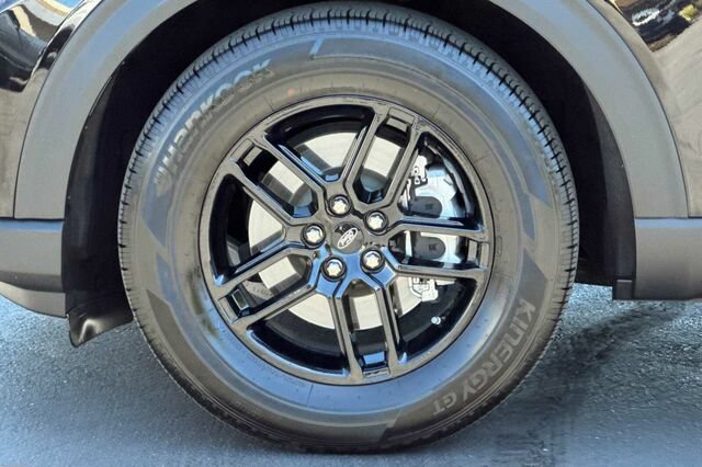 Used 2025 Ford Explorer Active RWD image 27