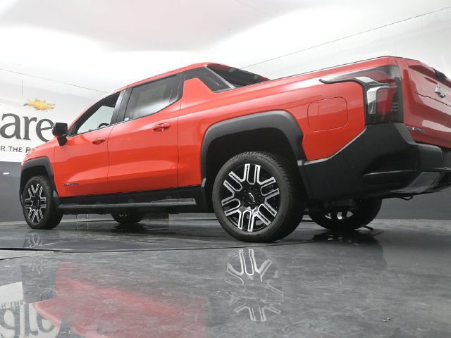 New 2026 Chevrolet Silverado EV LT AWD/4WD image 5