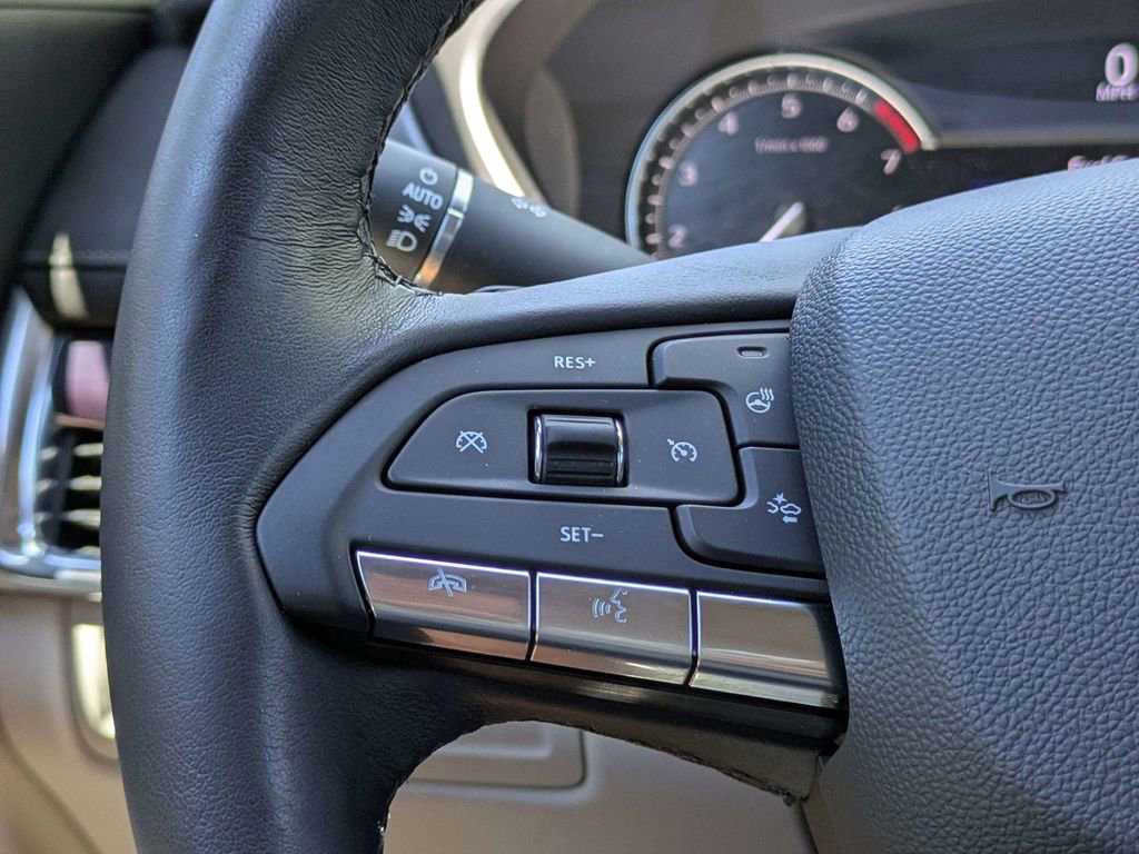 Certified 2023 Cadillac XT4 Luxury w/ Cold Weather Package FWD image 29