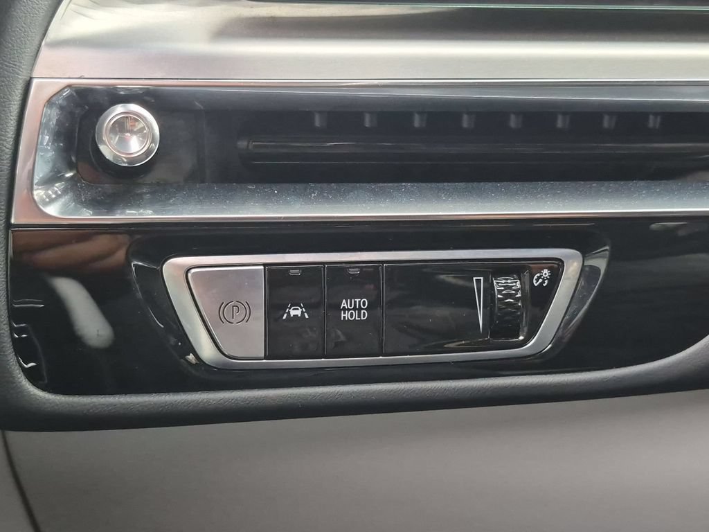 Certified 2024 Cadillac Lyriq Luxury RWD image 10