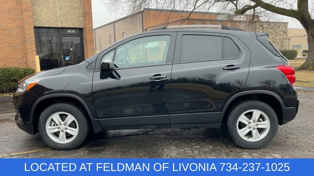 Certified 2022 Chevrolet Trax LT w/ LT Convenience Package image 5