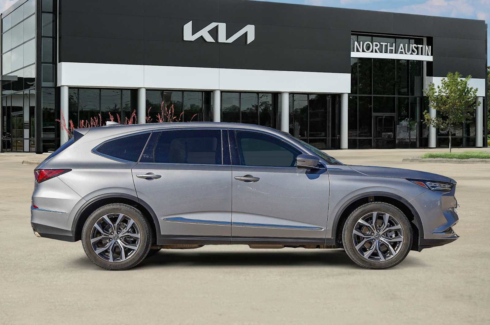 Used 2022 Acura MDX FWD w/ Technology Package image 7