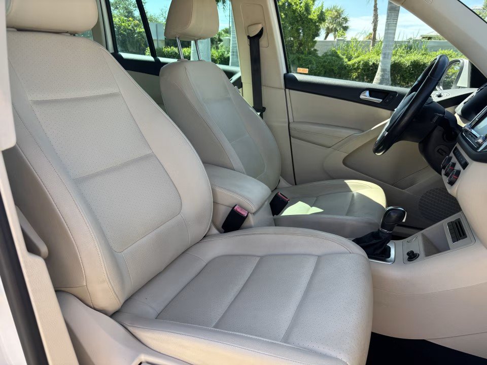 Used 2014 Volkswagen Tiguan SE FWD image 15