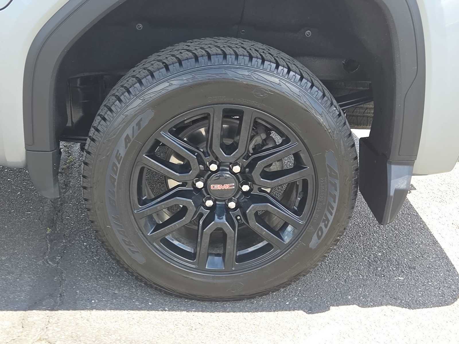 Used 2023 GMC Sierra 1500 Elevation w/ Elevation Premium Package AWD/4WD image 16