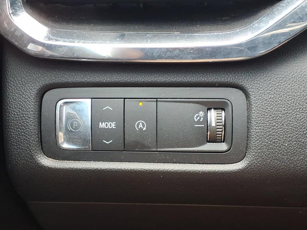 Used 2025 GMC Acadia Elevation w/ Elevation Premium Package FWD image 11