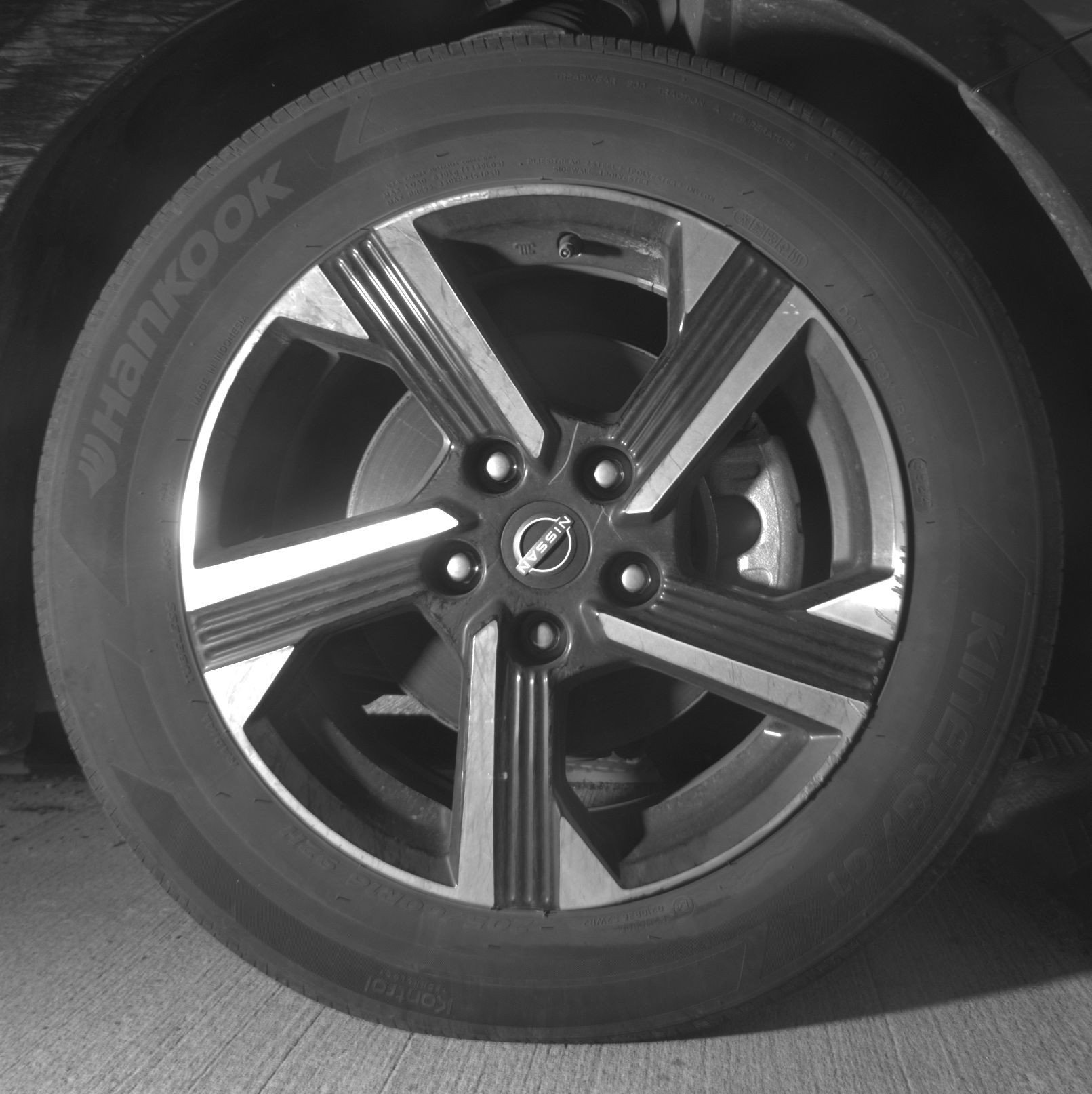 Used 2025 Nissan Sentra SV image 13