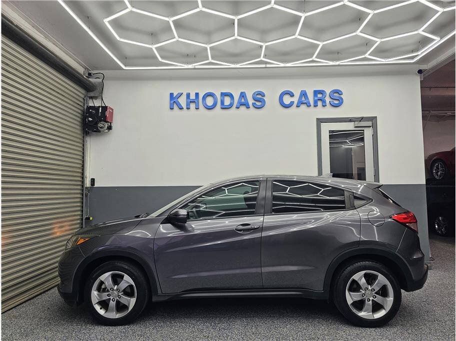 Used 2016 Honda HR-V EX image 1