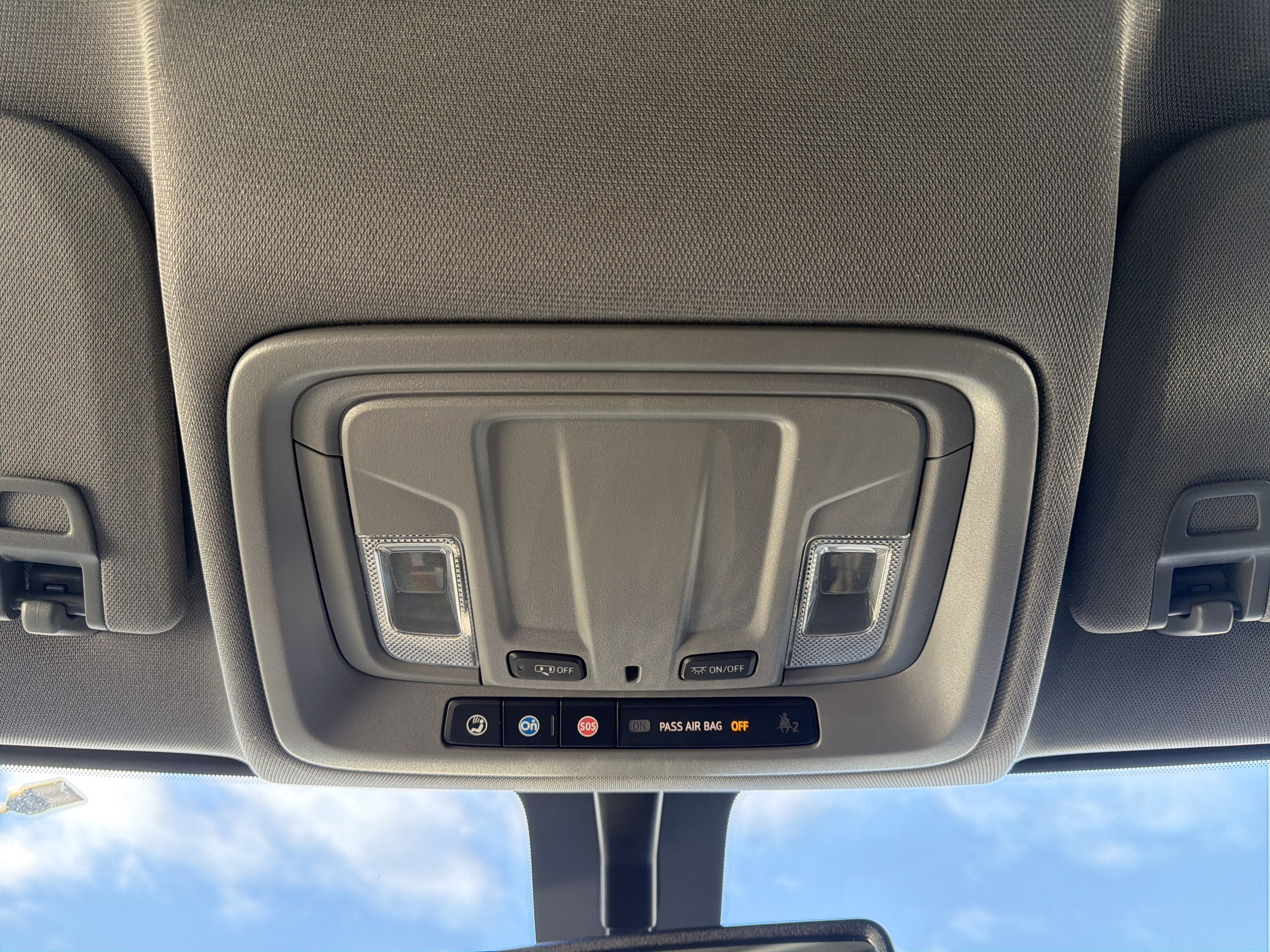 Used 2023 Chevrolet Silverado 2500 Custom w/ Custom Value Package image 18