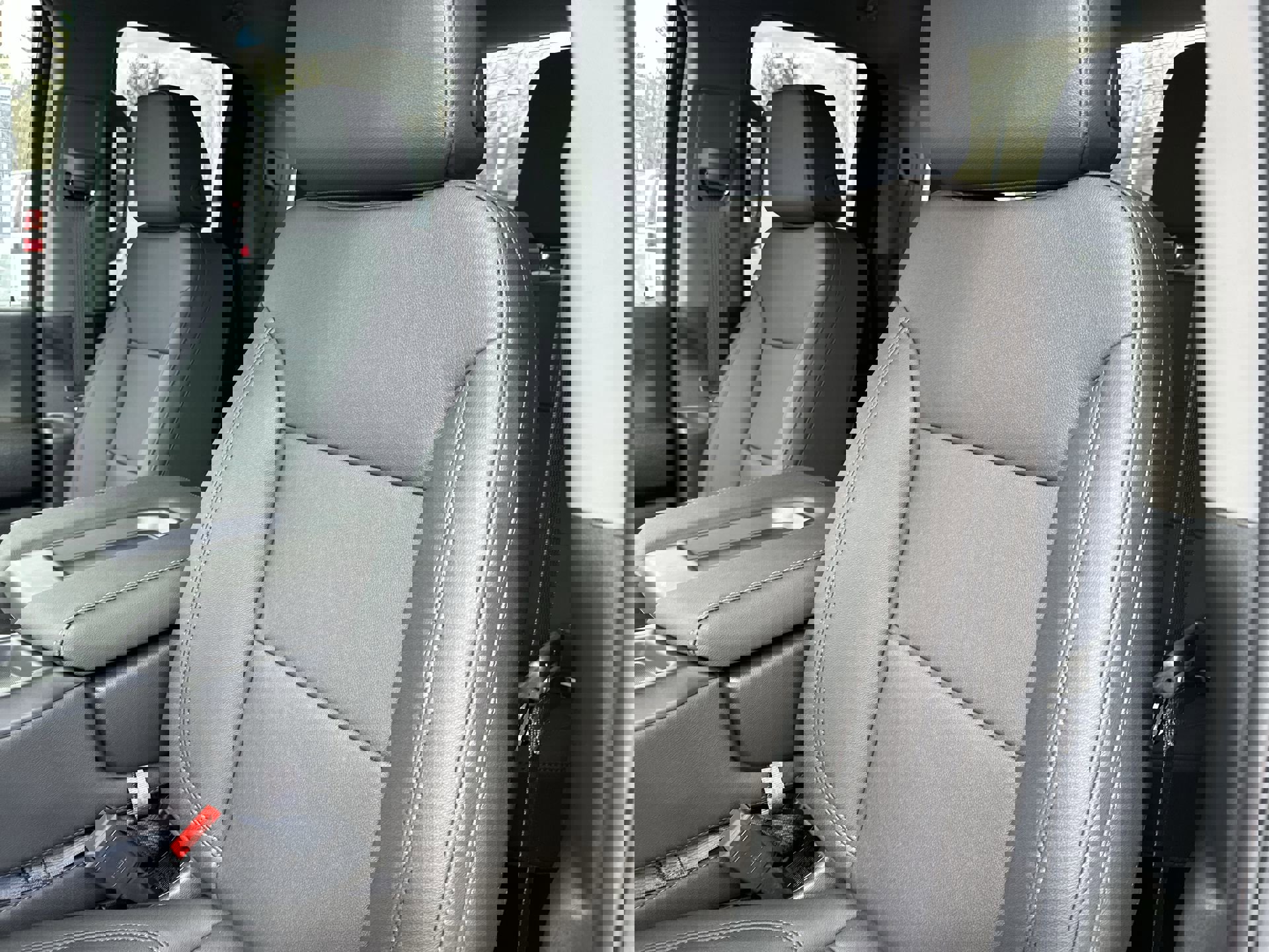 New 2026 GMC Sierra 2500 Pro w/ Convenience Package image 11