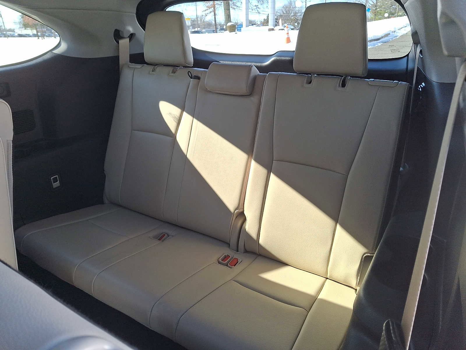 Used 2024 Toyota Highlander Limited image 10