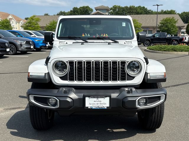 Used 2024 Jeep Wrangler Unlimited Sahara w/ Technology Group AWD/4WD image 6