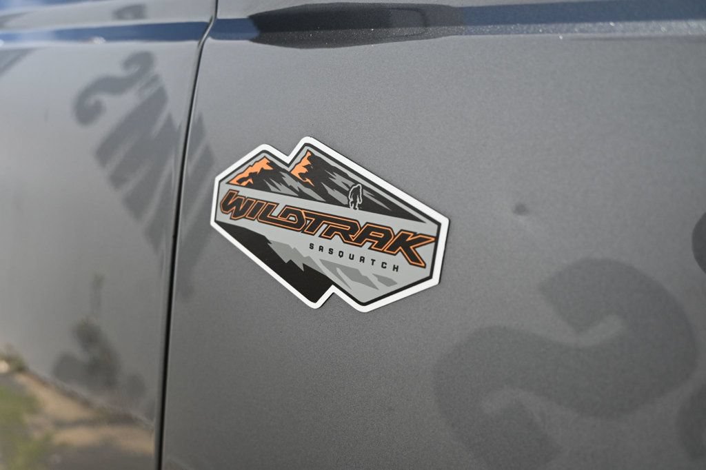 Used 2023 Ford Bronco Wildtrak AWD/4WD image 12