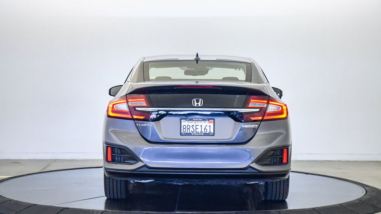Used 2020 Honda Clarity Plug-In Hybrid image 3