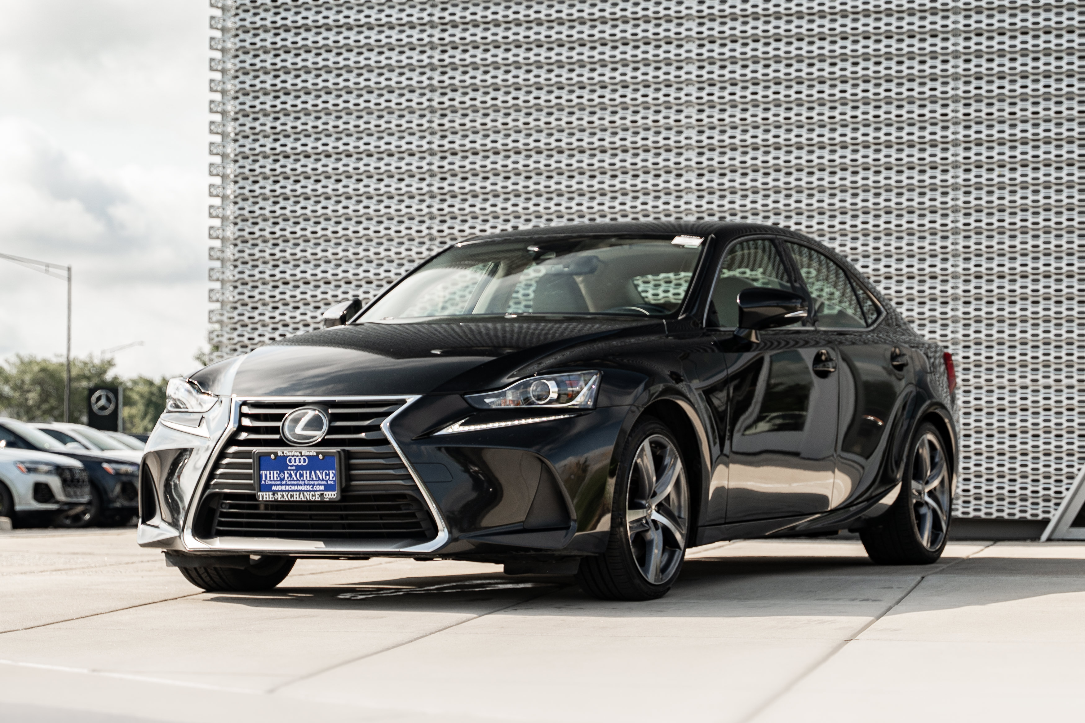 Used 2017 Lexus IS 300 AWD w/ Navigation System Package image 7