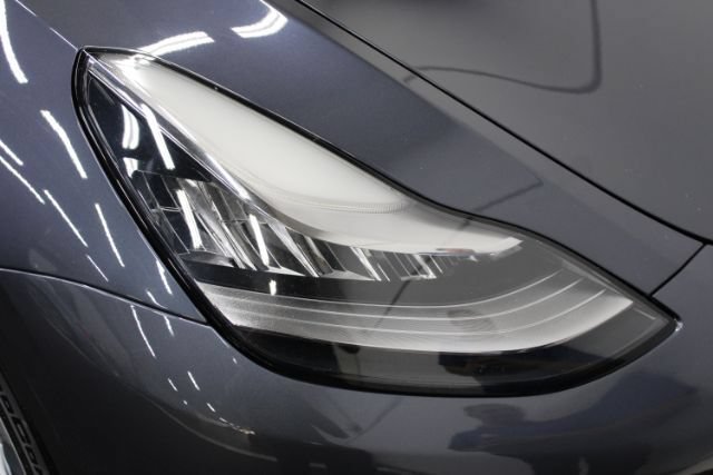 Used 2021 Tesla Model Y Long Range AWD/4WD image 24