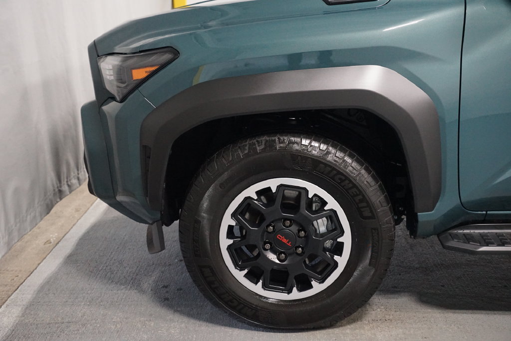 Certified 2026 Toyota 4Runner TRD Off-Road Premium AWD/4WD image 5