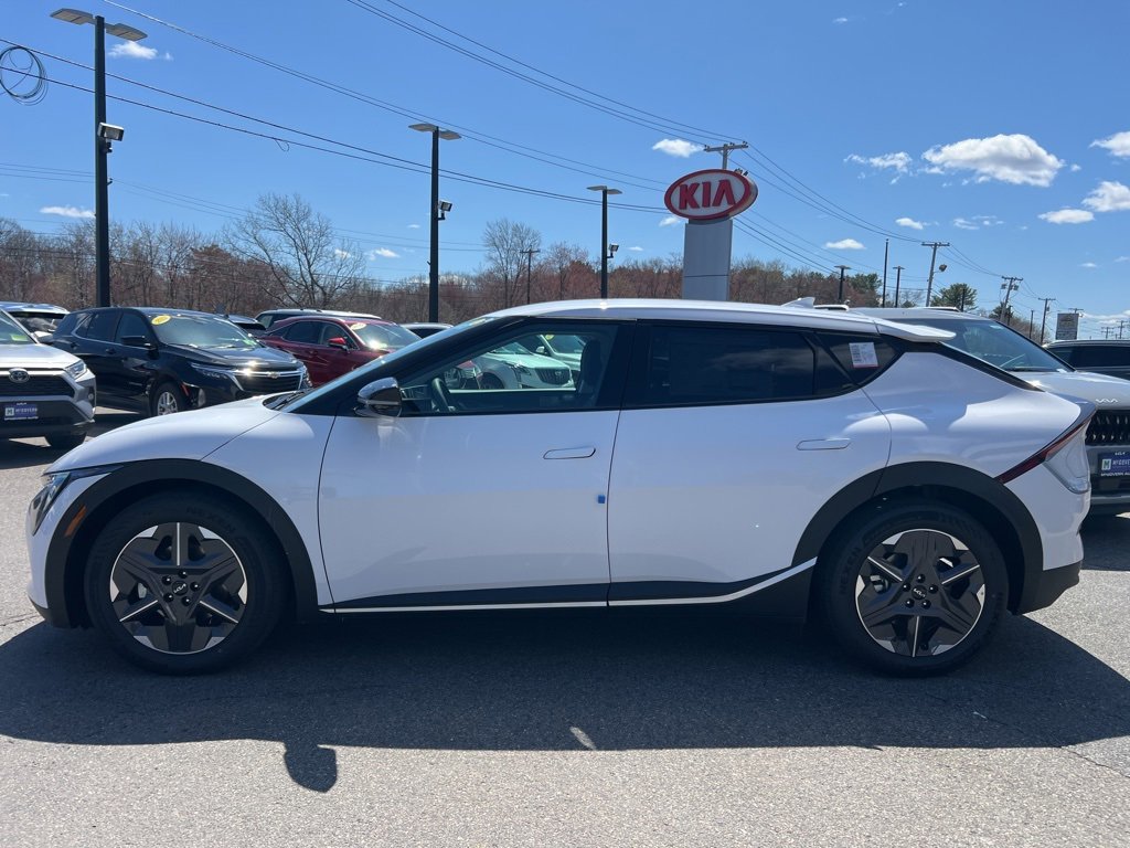 New 2025 Kia EV6 Light image 2